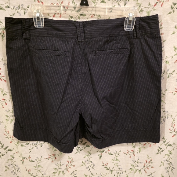 Denim and Plaid Women's Shorts Collection - Picture 3 of 16